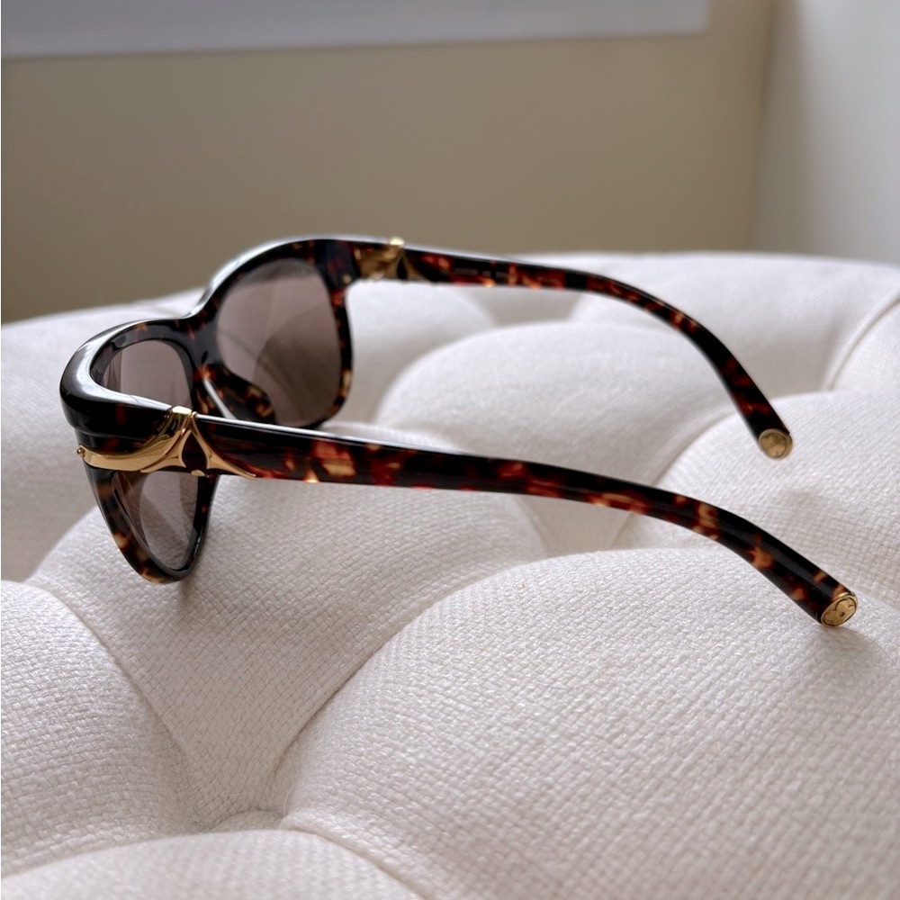 Louis Vuitton Tortoise Shell Sunglasses - Picture 4 of 8
